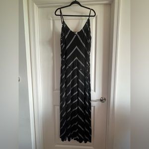 NWT - LOFT Maxi Dress with adjustable straps and belt - 24 Plus